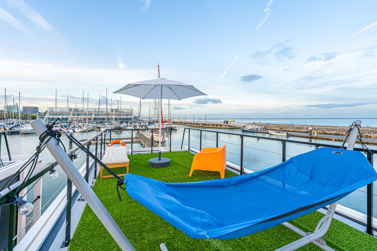 Habitatge mòbil Deluxe, vistes al port | Terrassa o pati