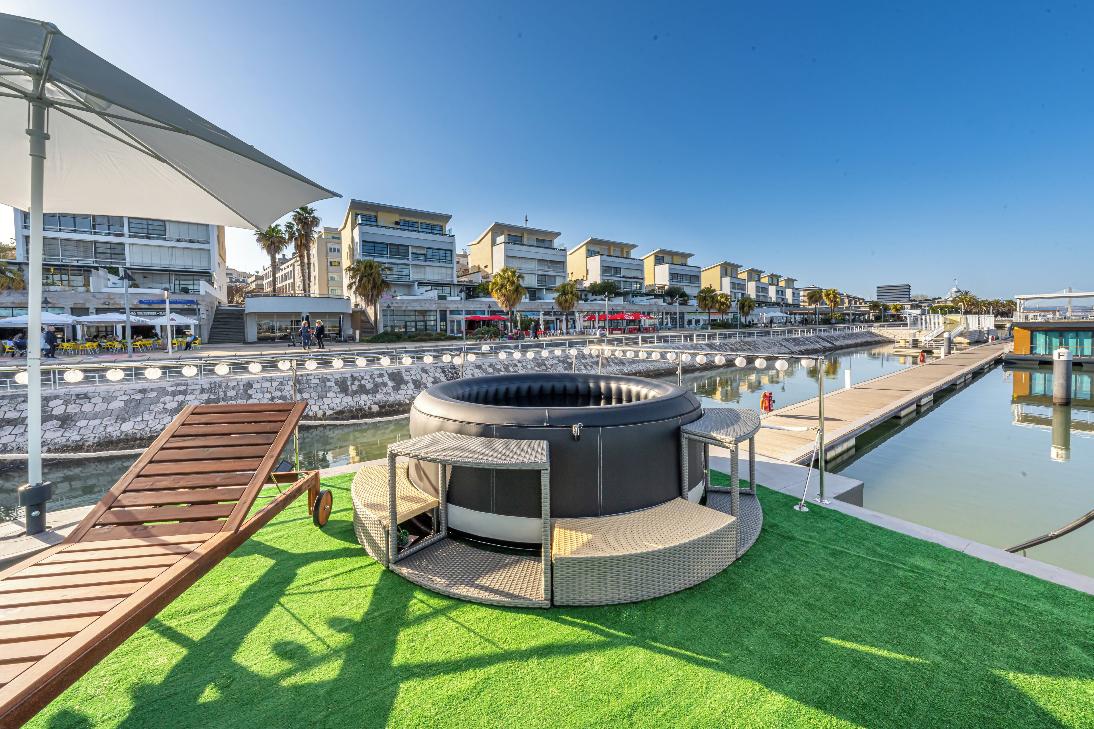 숙박 시설에서 보는 시내 전망