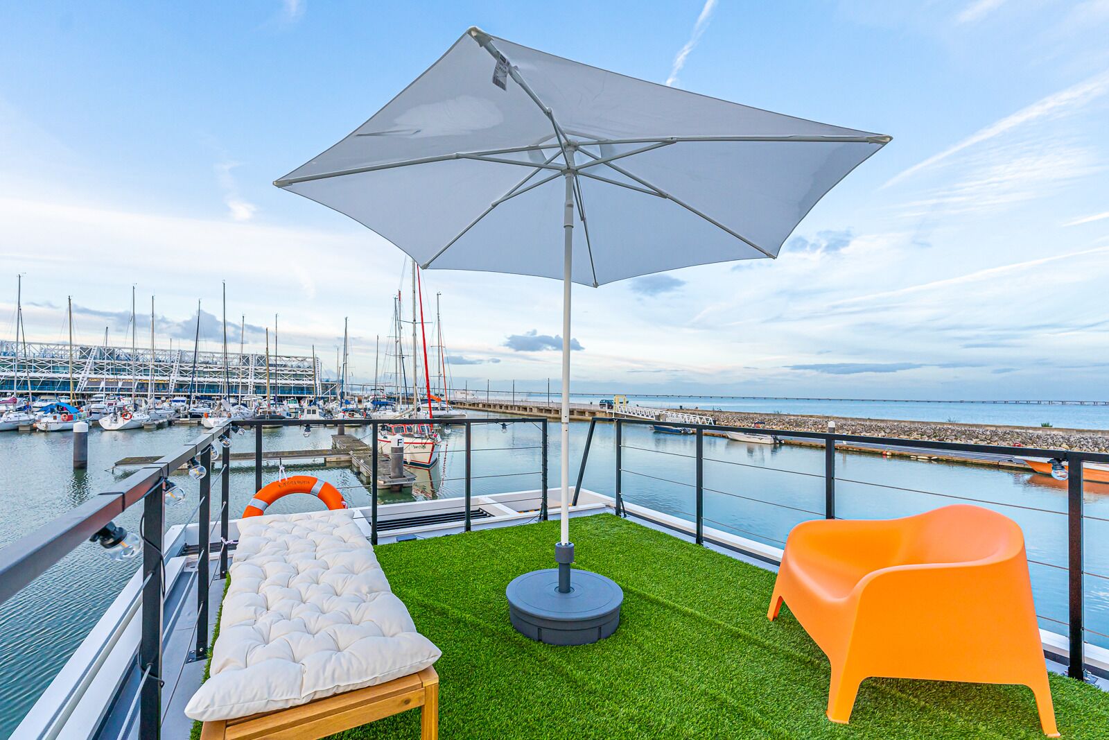 Mobile Executive-Unterkunft, Meerblick | Terrasse/Patio