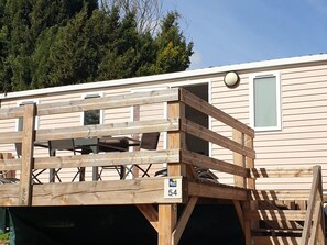 Outdoor dining - Mobile Home on Stilts - Terrace (Roquebrune-sur-Argens)