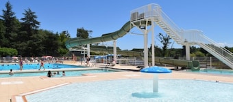 35m² Chalet with Terrace, 2 Bedrooms