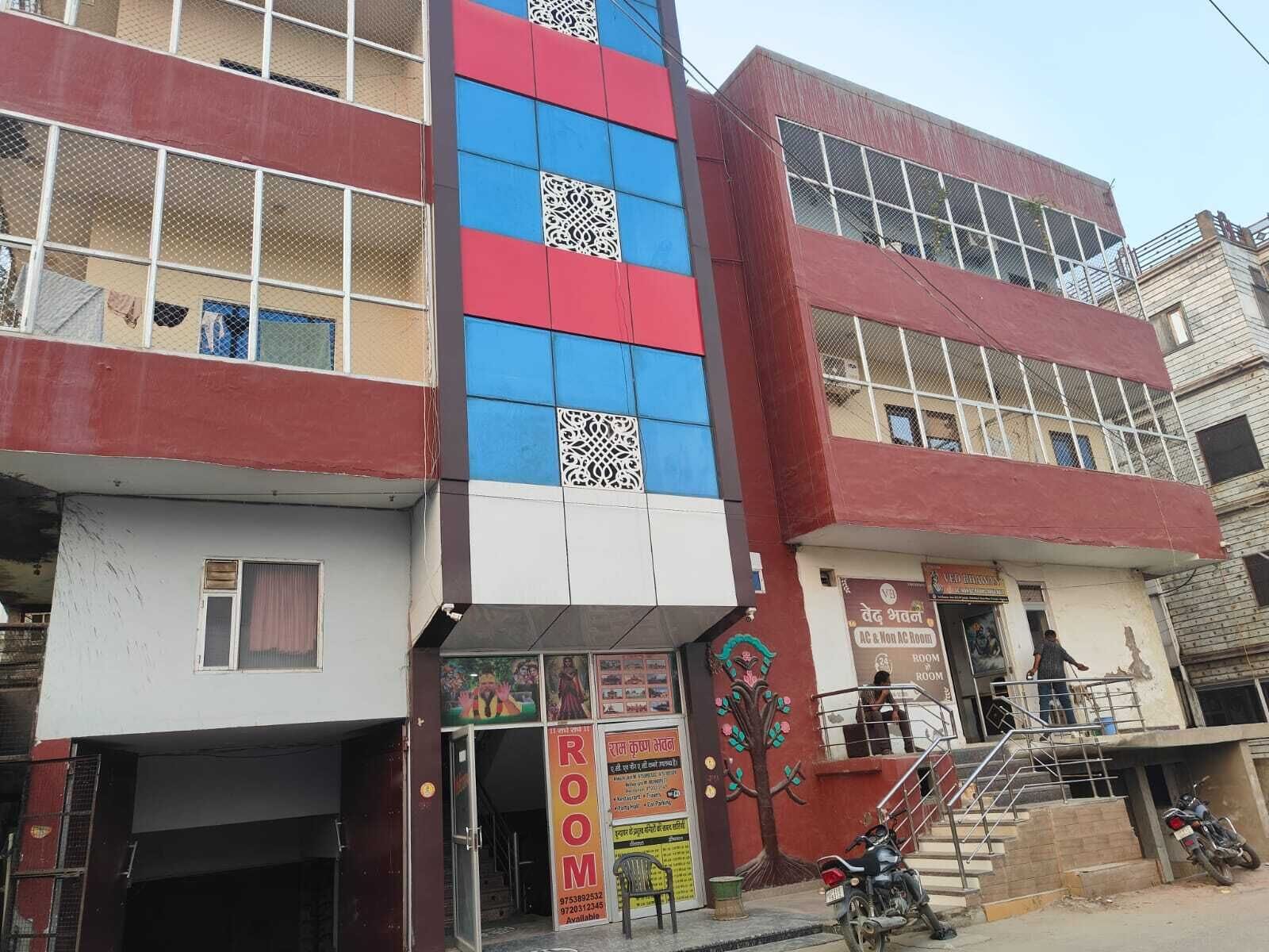 Façana frontal de l'allotjament