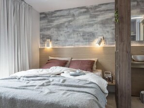3 bedrooms, free WiFi, bed sheets - Prestige Mobile Home with Terrace in Saint-Jean-de-Monts (Saint-Jean-de-Monts)