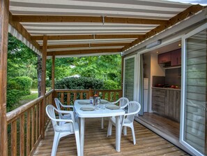 Outdoor dining - Comfortable mobile home with accessible ramp - 4 guests (Groléjac)