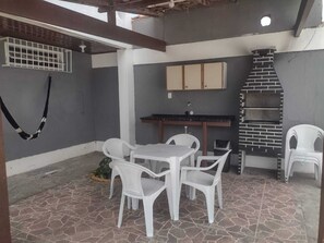BBQ/picnic area - Pousada Villa Mirage (Cabo Frio)
