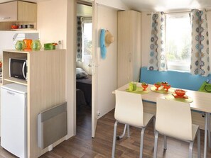 Dining - Mobile home with terrace in Saint-Jean-de-Monts (Saint-Jean-de-Monts)