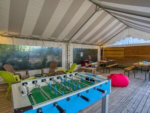 Games room - Mobile home for 6 with wheelchair access (Groléjac)