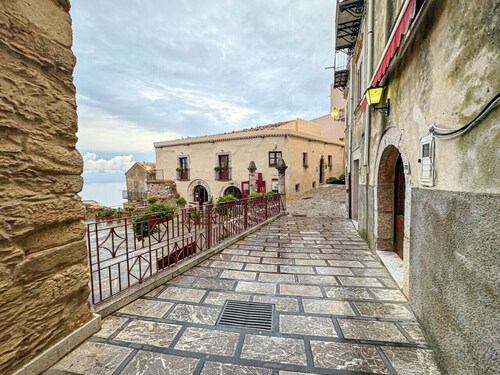 B&B StudioArcodia - Camera con Balcone