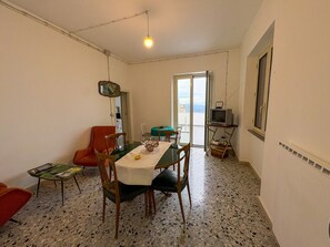 Dining - B&B StudioArcodia - Camera con Balcone (San Marco D`alunzio)