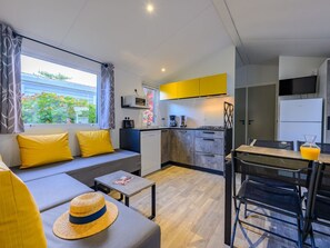 Interior - 40m² Mobile Home for 8 with Access Ramp (Saint-Jean-de-Monts)