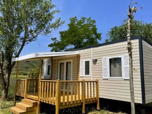 Exterior - Mobile Home with Terrace for 6 People (La Douze)