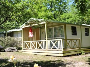 Exterior - PMR Chalet with Terrace in Neffes (Neffes)