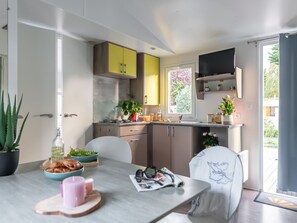 Dining - 31m² Mobile Home with Terrace in Piriac-sur-Mer (Piriac-sur-Mer)