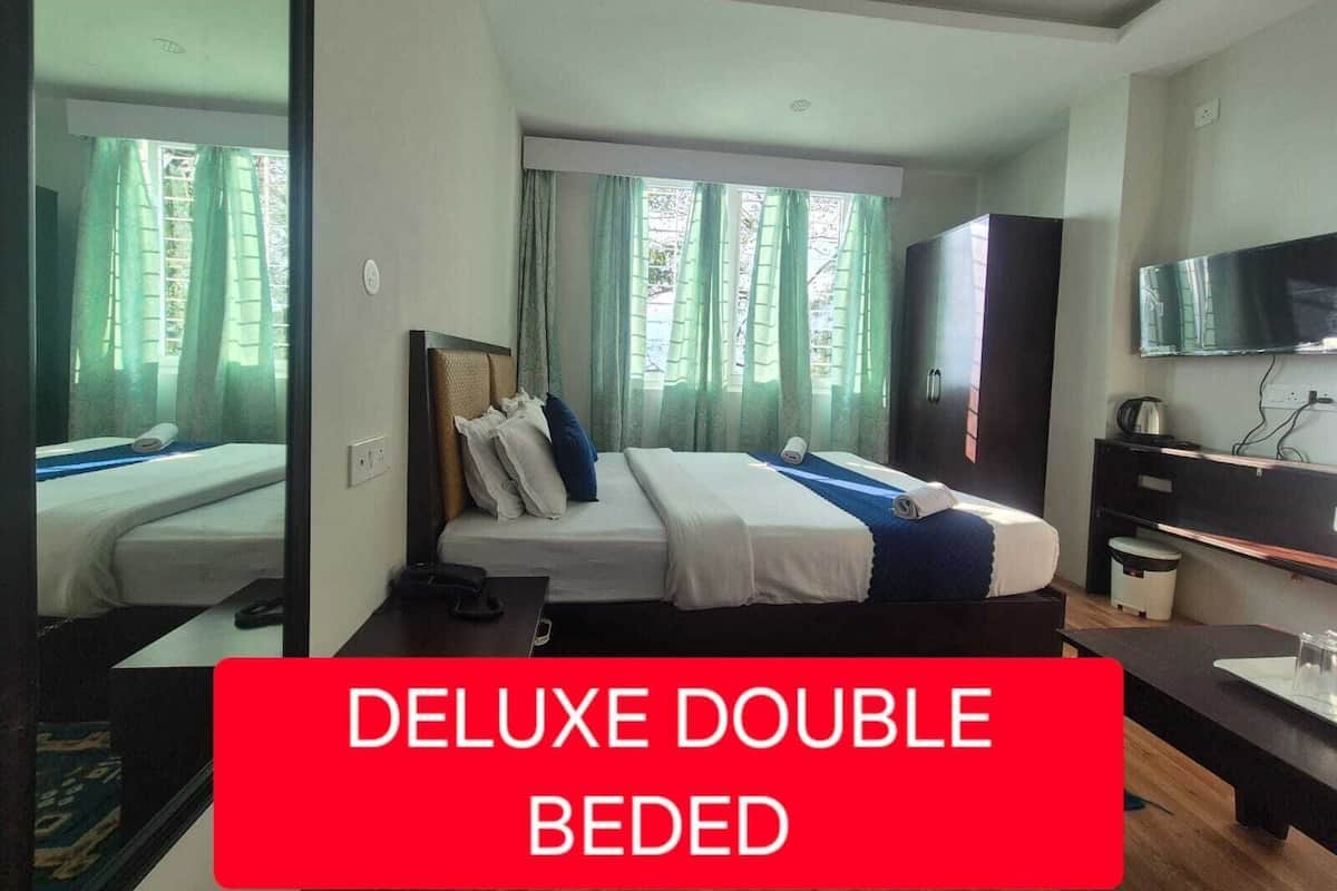 Deluxe Double Room | Free WiFi