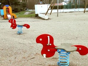 Children’s area - Mobile home for 6 with terrace in La Chapelle-devant-Bruyères (La Chapelle-devant-Bruyères)