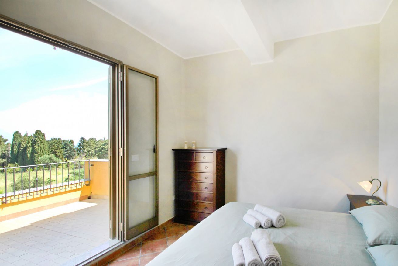 2 Schlafzimmer, Zimmersafe, Bügeleisen/Bügelbrett, Reisekinderbett