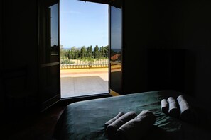 2 Schlafzimmer, Zimmersafe, Bügeleisen/Bügelbrett, Reisekinderbett