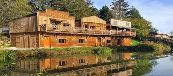 Cozy chalet with terrace and wood stove for 5 people