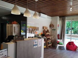 Lobby - Mobile Home with Terrace, Sleeps 6 (Groléjac)