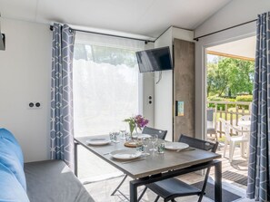 Outdoor dining - Mobile home for 4 ppl. with terrace - Tréguennec (Tréguennec)