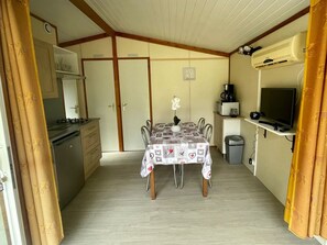 Dining - 26m² Chalet with Terrace for 4 People (Camon)