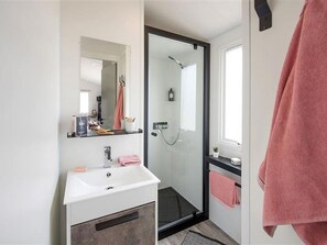 Bathroom - Mobile home with terrace for 4 people in Saint-Lunaire (Saint-Lunaire)