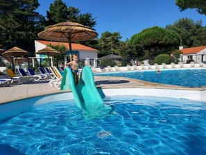 Pool - Mobile home with terrace in Saint-Hilaire-de-Riez (Saint-Hilaire-de-Riez)
