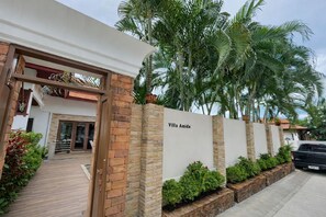 Property grounds - Balinese-Style Pool Villa • Big Garden & Terrace • Nai Harn & Rawai Beach (Tambon Rawai)