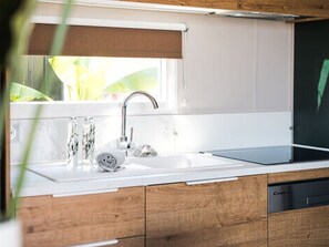 Microwave, dishwasher, coffee/tea maker, toaster - Mobile Home with Terrace in Saint-Jean-de-Monts (Saint-Jean-de-Monts)