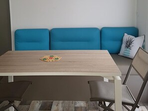 Dining - Cozy mobile home with terrace in Tréguennec (Tréguennec)