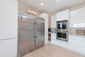 House | 5 bedrooms - Spacious Single Level Home In Poway (Poway)