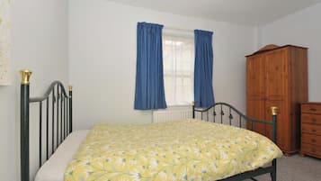 1 bedroom, individually decorated, individually furnished, free WiFi