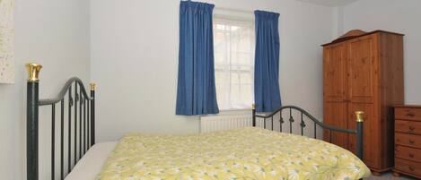 1 bedroom, individually decorated, individually furnished, free WiFi