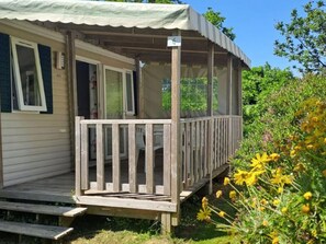 Terrace/patio - Cozy mobile home with terrace in Tréguennec (Tréguennec)