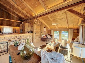 TV - Chalet with 5 bedrooms + dormitory near Combloux slopes (Combloux)