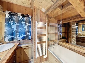 Bathroom - Chalet with 5 bedrooms + dormitory near Combloux slopes (Combloux)