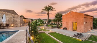 Exclusive country residence with pool in Donnalucata - DiCasaInSicilia