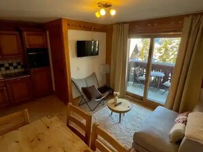 TV - Apartment in Méribel 4 ppl, pool, ski-in/ski-out (Méribel)