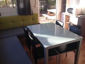 Dining - Mobile home 3 bedrooms with terrace (Estavar)