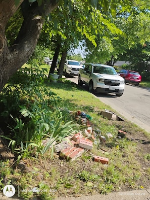 Property grounds - Fabulous bed & breakfast with AC in charming Fortwoth (Fortwoth)