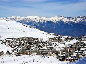 Aerial view - Cozy apartment for 5, close to slopes and shops (La Toussuire)
