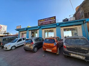 Exterior - Aakarsh Homestay - Pahadi Food Hub (Fagu)