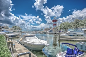Marina - 25 Wildwood Rd: Pet Friendly Sea Pines Home. 3 Beds. 2 Bathrooms. Sleeps 9. (Hilton Head Island)
