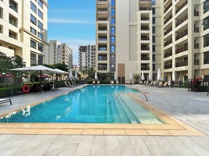 Outdoor pool - 1BR Creek Beach Access (Dubai)