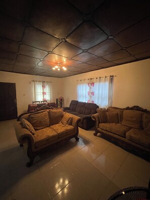 Living area - From home to home accommodation with the space you need to make a perfect stay. (Freetown)