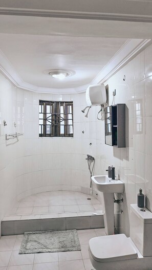 Apartment, 3 Bedrooms, Smoking | Bathroom - Entire First Floor With 3 En-suite Bedrooms (Sekondi-Takoradi)