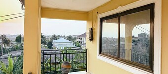 Entire First Floor With 3 En-suite Bedrooms