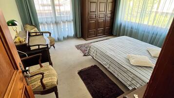 3 bedrooms, free WiFi, bed sheets