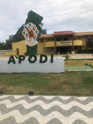 Voorkant van accommodatie