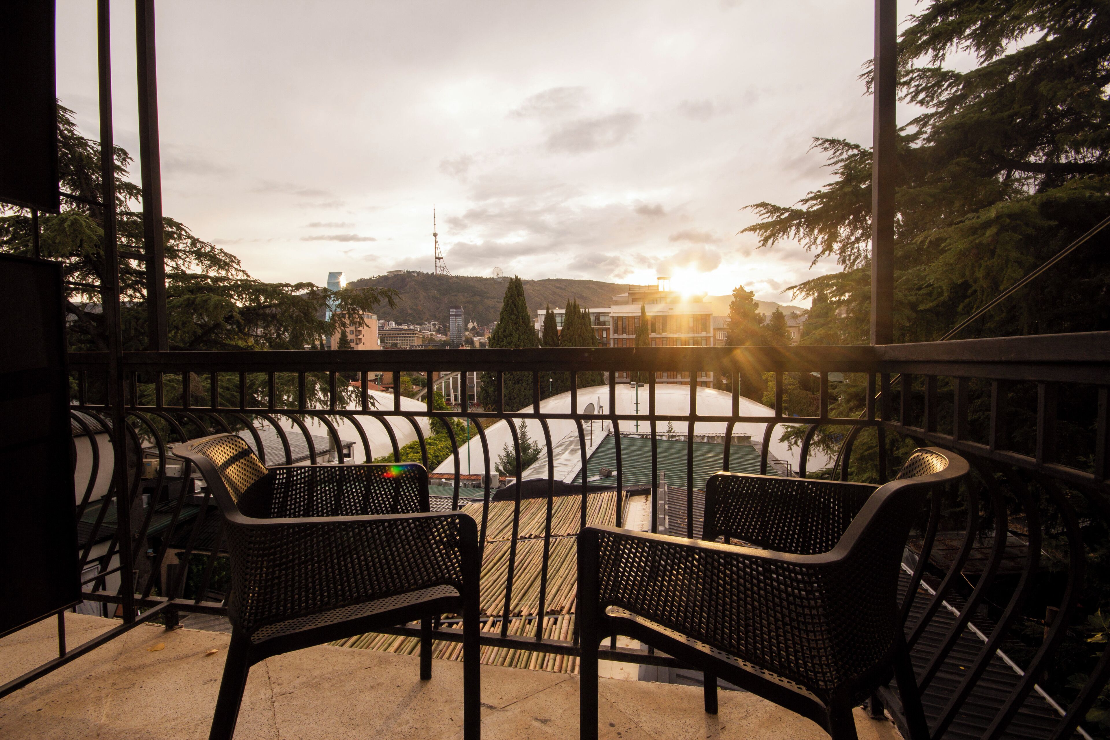 Standard Double Room, Garden View | Minibar, desk, free WiFi